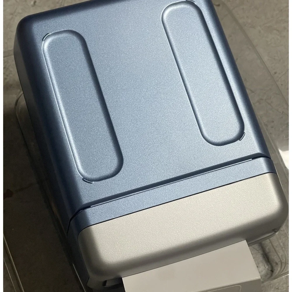 Polaroid One 600 Classic Instant Film Camera Blue New